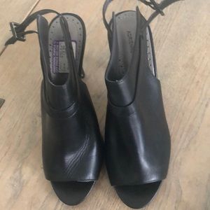 Band new Adrienne Vitadini black booties